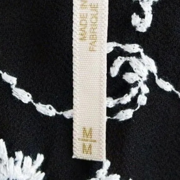 Free People Boho Blues Top Medium 6 8 Navy Bold Embroidery Blouse Shirt Breezy - Picture 9 of 14